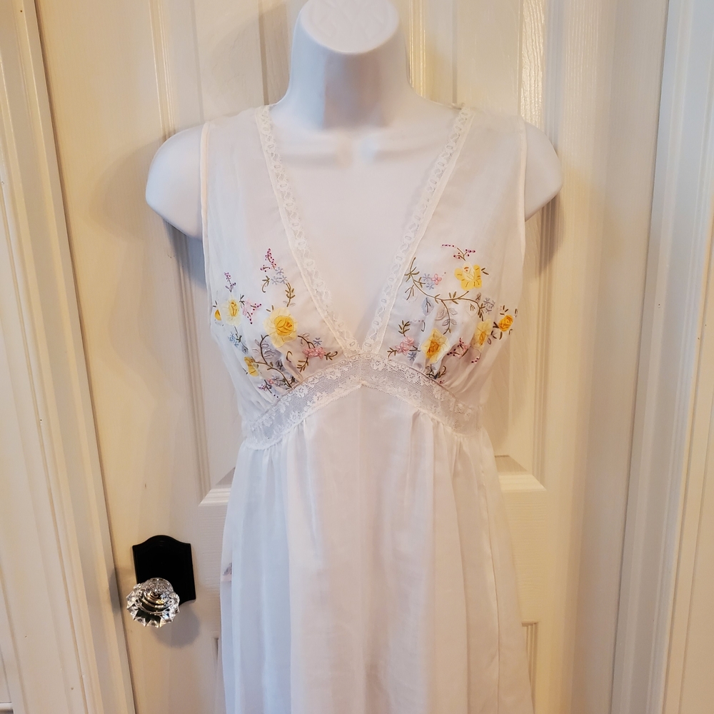 Vintage 70s Bert Yelin Iris Lingerie Floral Maxi Nightgown Small Cottagecore